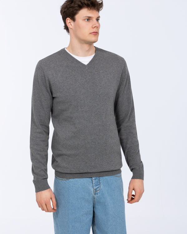 2t Victor Tall Cotton V-Neck Jumper (charcoal)