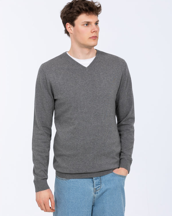 2t Victor Tall Cotton V-Neck Jumper (charcoal)