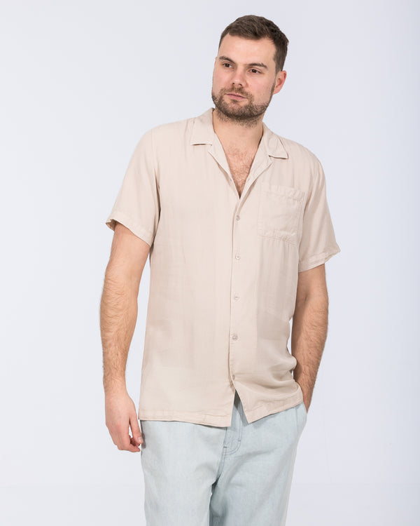 2t Reagan Tall Short Sleeve Revere Shirt (ecru)