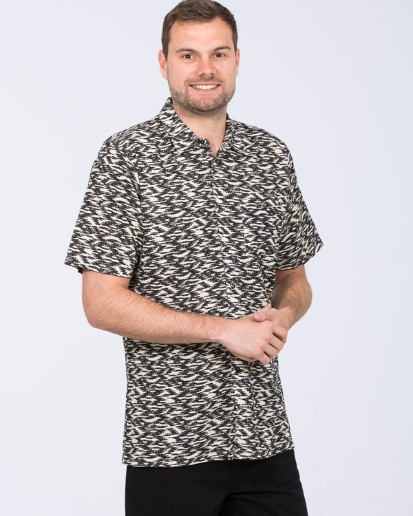 2t Wolf Tall Short Sleeve Printed Shirt (black/white)