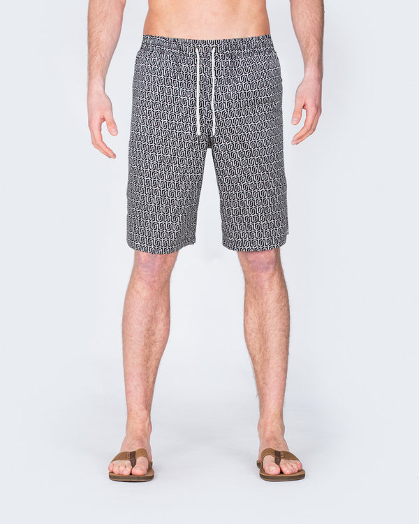 2t Aray Tall Geometric Swim Shorts (black/white)